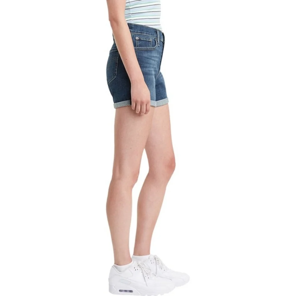 Levi’s Classic Blue Denim Shorts Size 31 High Rise Mom Shorts Mid Length